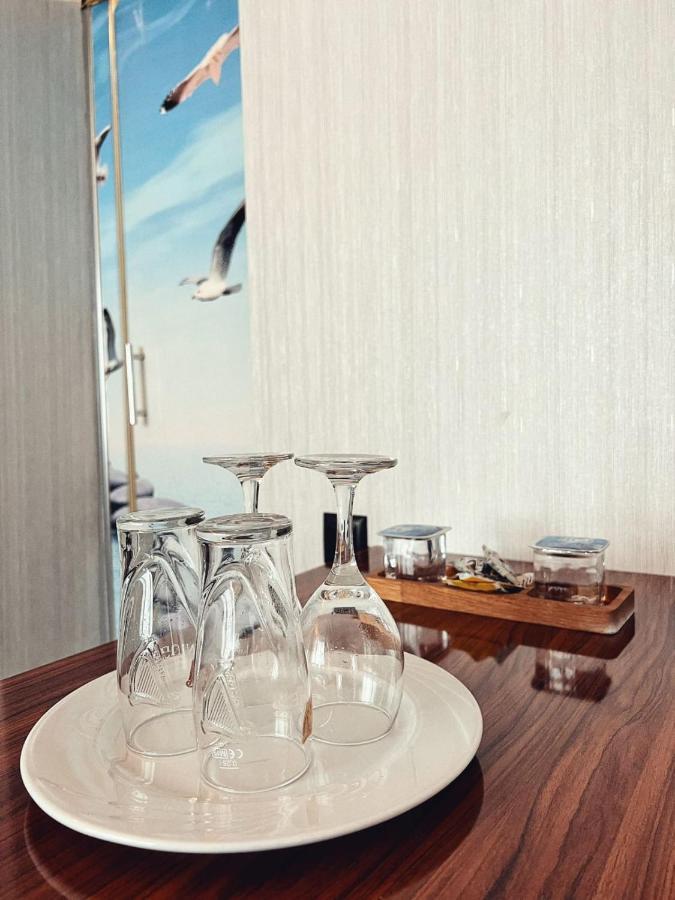 Zebra Hotel Alsancak Измир Экстерьер фото